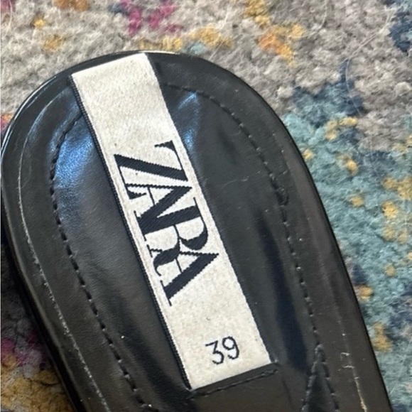 Zara Black Sandals with Pearl Accents - Picture 4 of 4